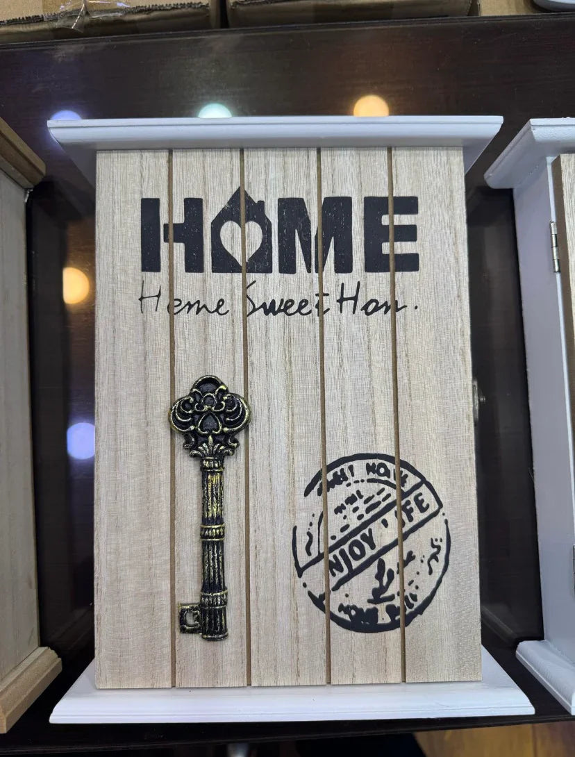 Vintage Wooden Wall Mounted Key Box, Wall Mounted 6 Hook Key Holder